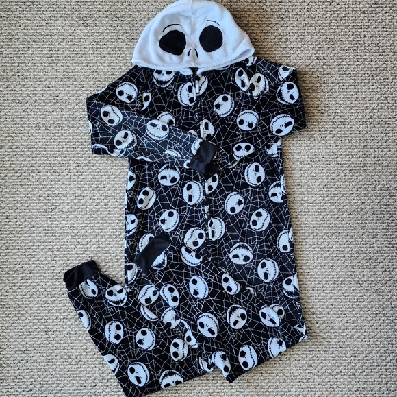 Disney Intimates & Sleepwear Womens Disney Nightmare Before